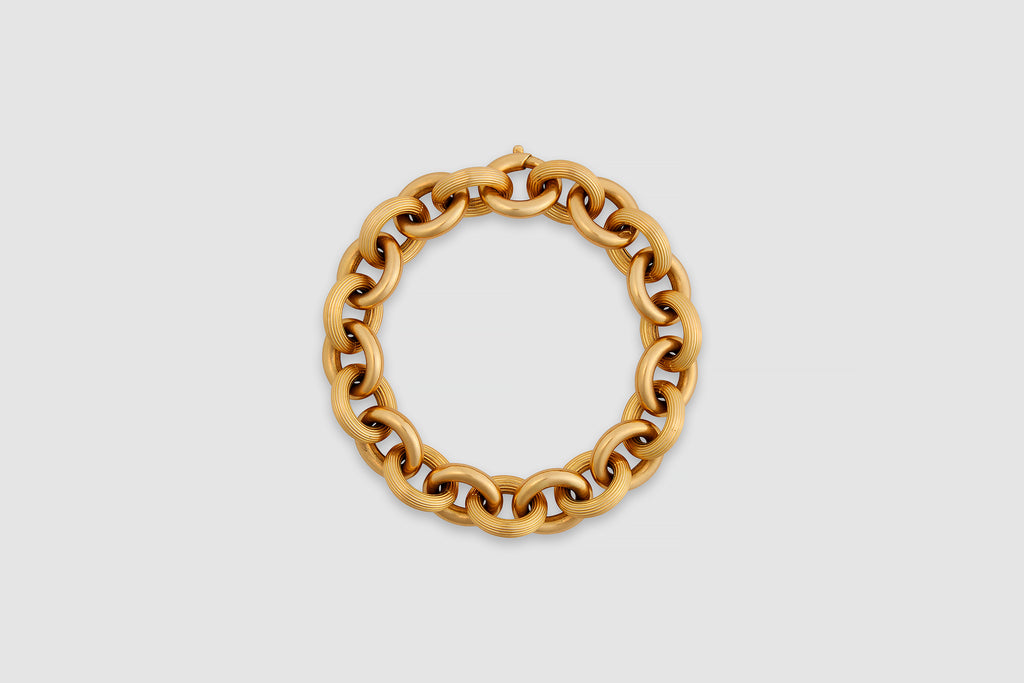 18 Carat Yellow Gold Reeded Oval Link Bracelet