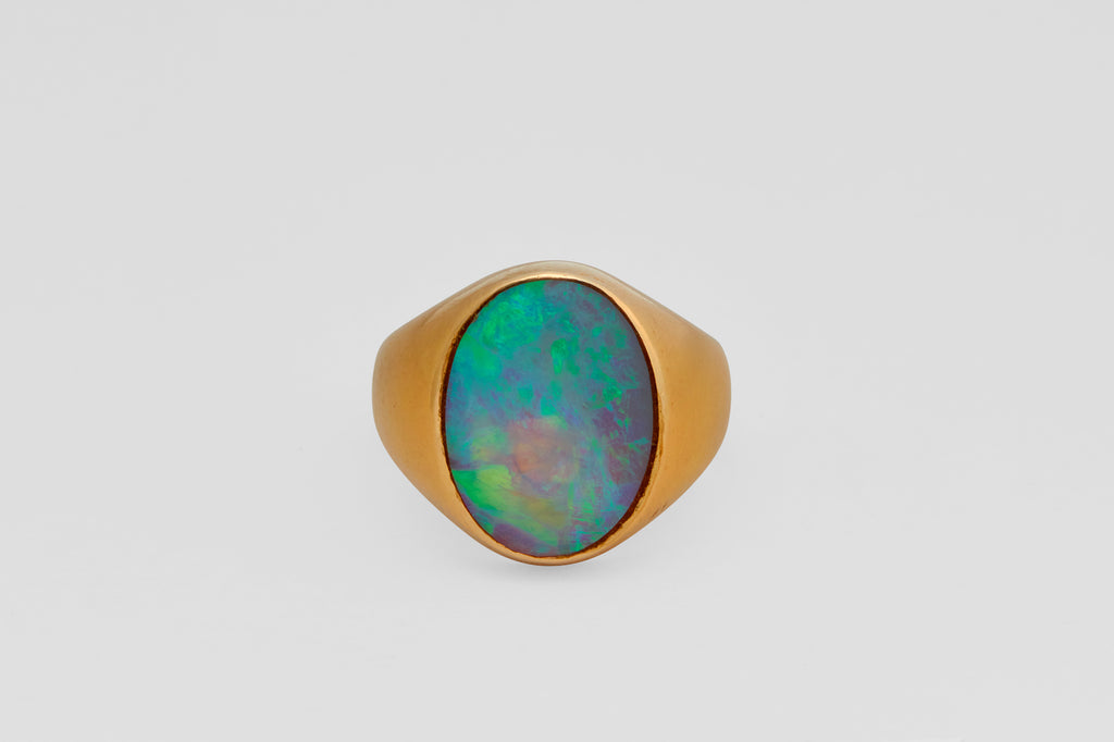 18ct Opal Signet Ring