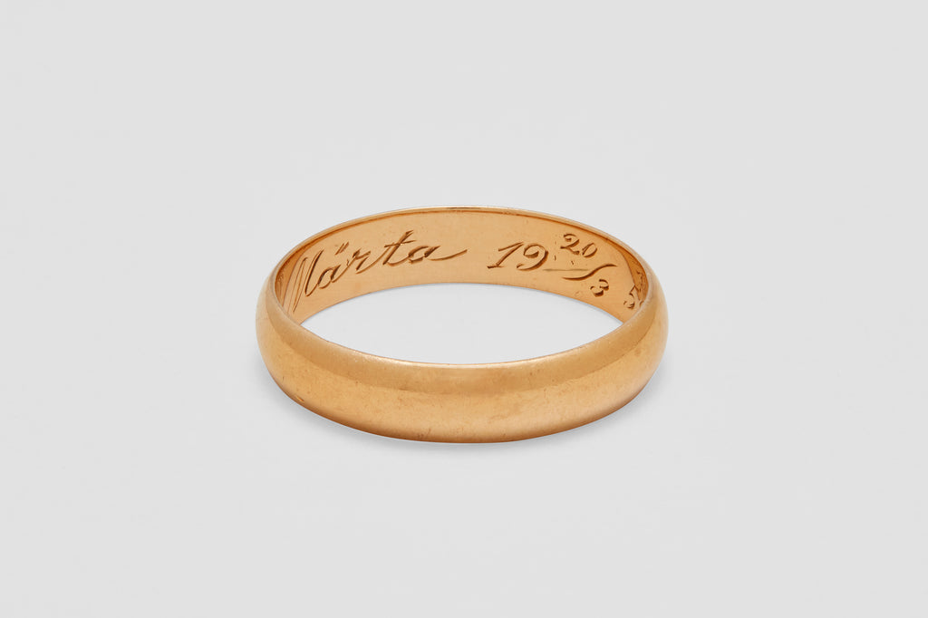 18 Carat Swedish Classic Gold Band