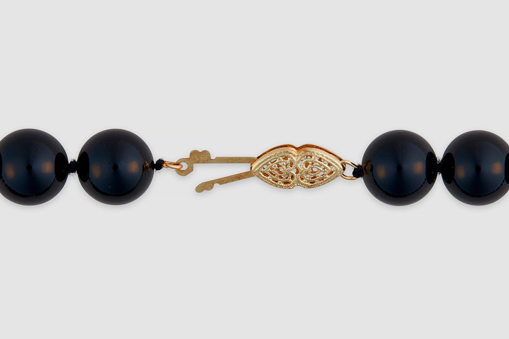 14 Carat Gold Lapis & Onyx Bead Necklace – Foundwell