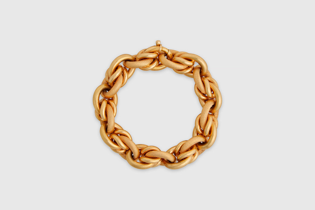 18 Carat Yellow Gold Knotted Oval Link Bracelet
