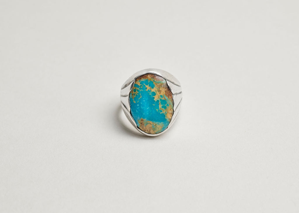 Turquoise Scalloped Edge Ring