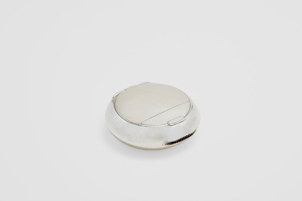 Tobacco Pot with Vesta